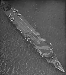 英空母　HMSフューリアス下段甲板に対空砲を増設した後の姿1941年の撮影