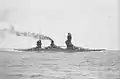 同じく1933年5月10日に撮影された扶桑。扶桑独特の艦橋構造物のくびれが分かる。
