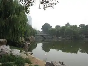 滏陽河沿岸にある滏陽公園（邯鄲市）