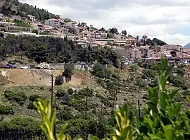 デルフィの町