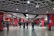 改札階
