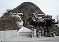 奥の院と我拝師山頂上