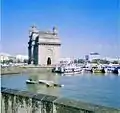 2005年、インド門の側面