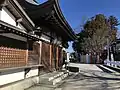 月江寺の愛染地蔵堂と、冨士山下宮小室浅間神社の金刀比羅社。隣接しており、両社寺の関係性がうかがわれる。