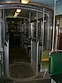 車内（中間車体）