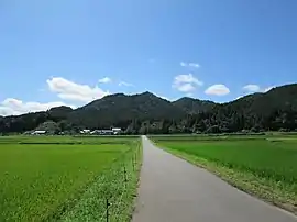 岐阜市佐野。縣神社より集落方面を眺める
