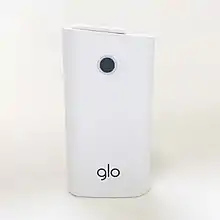 glo(グロー)。上記アイコスとの2製品は数百度で加熱するため、風味が紙巻きたばこに近い。