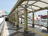 東口ペデストリアンデッキ（2008年7月）