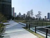南館・屋上庭園