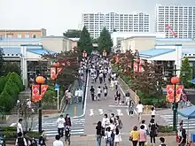 サウスコート側から見たメインストリート（2009年9月）