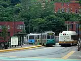 併用軌道を走行するタイプ7