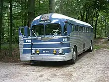 グレイハウンドラインのPD 4151（1948年）