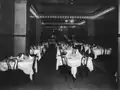レストラン「ザ・グリル・ルーム」、1909年。