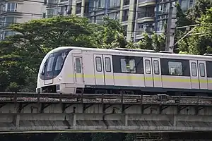 赤沙車両基地にある8号線のA6型列車。