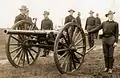 米西戦争中の米兵たちと3．2インチガンM1885