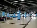 坑口駅コンコース