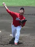 右投手(中田廉)