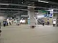 改札内