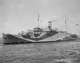 工作艦「アーティフェクス」（1944年11月20日）