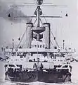 「フッド（HMS Hood）。密閉式砲塔を採用し低乾舷となった。
