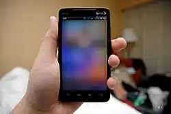 ISW11HTのベースモデルHTC EVO 4G。ISW11HTとはロゴなど細部が異なる。