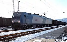 和諧1型(HXD1型)牽引の貨物列車