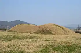 海南龍頭里古墳