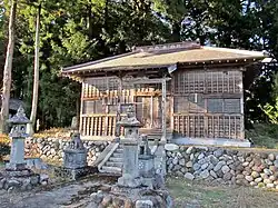 冠嶺神社拝殿