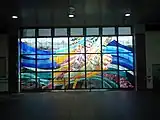 北口側のステンドグラス