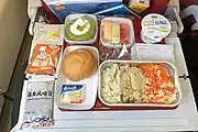 海南航空、国内線エコノミークラス機内食（HU7779 北京→三亜）