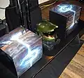 『Halo 3』のレジェンダリー・エディション(日本未発売)には、チーフのヘルメットが付属した。