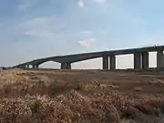 新居の海浜公園より望む浜名大橋