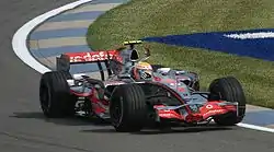アメリカGPにてMP4-22をドライブするルイス・ハミルトン