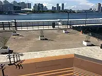 客船の寄港時などにイベント広場としても使用される（2020年9月4日）