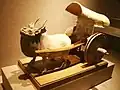 漢代の陶製の牛車
