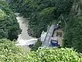 発電所からの水路 小規模ながらダム穴が見られる（2013年8月13日）