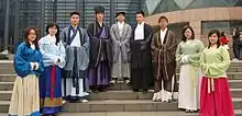 現代の漢服男女の部活写真