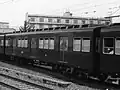 冷房準備車時代の3951（1980年8月11日、正雀駅）
