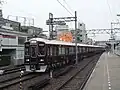 試運転中の9000F（正雀駅 にて。LED表示のフォントが現在と違う）
