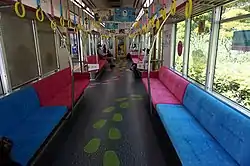 5512号車 車内