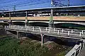 駅の下を流れる芦屋川(2007年10月)