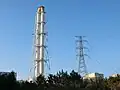 煙突を見る。