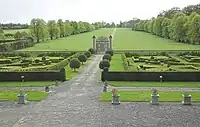 南側庭園