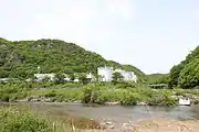 神戸市北区道場町生野 武庫川合流部(右)左は神戸市千苅浄水場