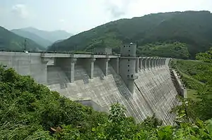 早池峰ダム(2005年06月撮影)