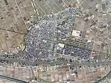 2009年の空中写真。東側にさらにニュータウンが広がっている。国土交通省 国土地理院 地図・空中写真閲覧サービスの空中写真を基に作成