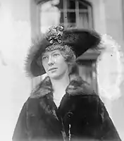 米国のソーシャライト、Helen Dinsmore Huntington