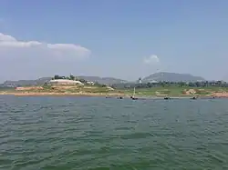横山嶺ダム湖