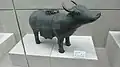 銅牛尊、清、衡陽市博物館（中国語版）収蔵。