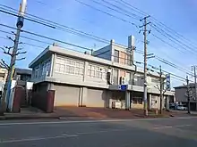 本社の建物外観